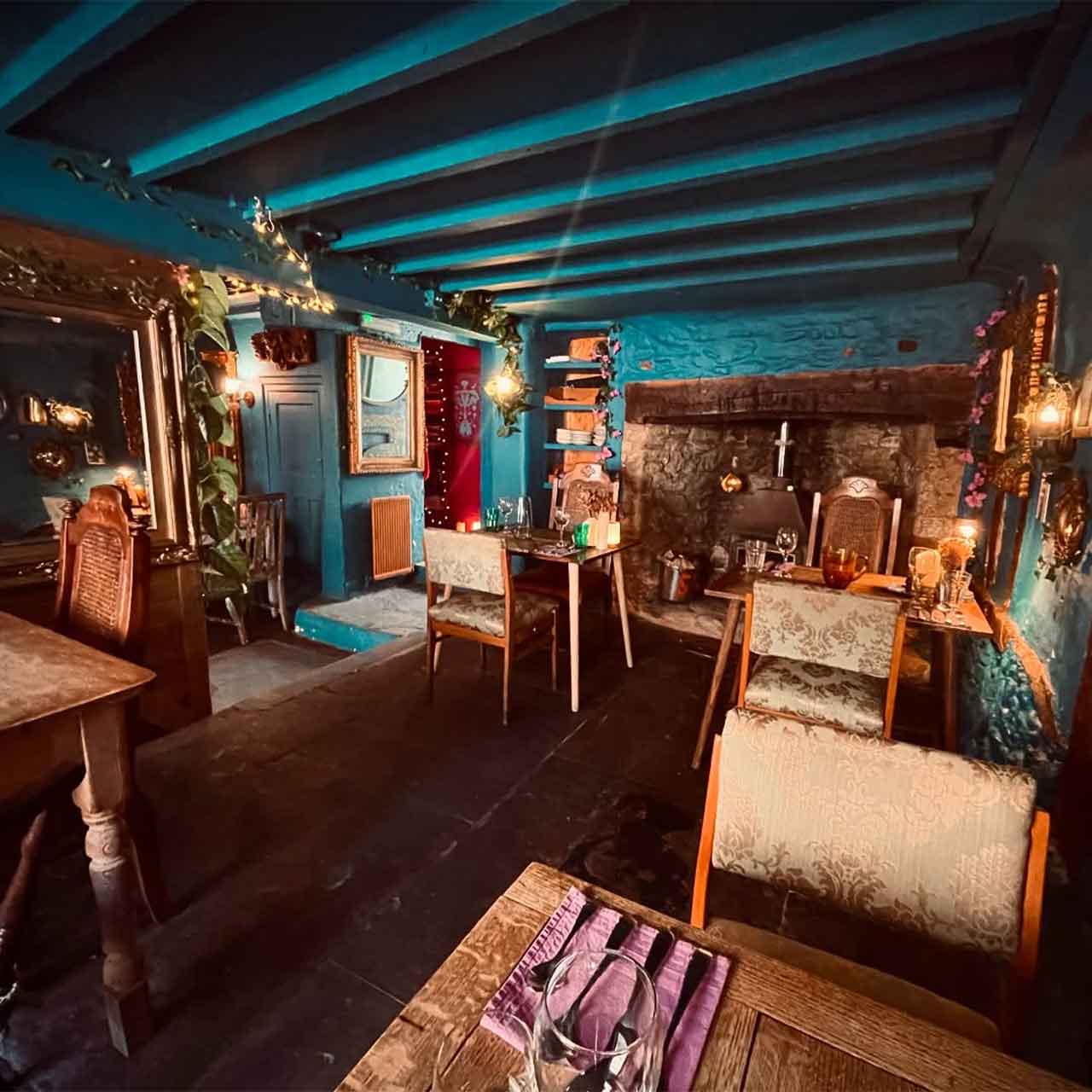 Matt’s Kitchen interior