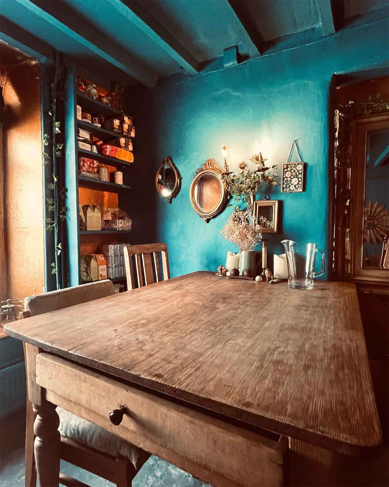 Matt's Kitchen interior